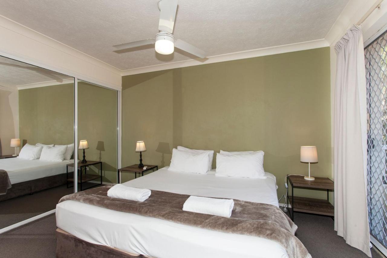 Hotel Surfers Tradewinds Gold Coast Exterior foto